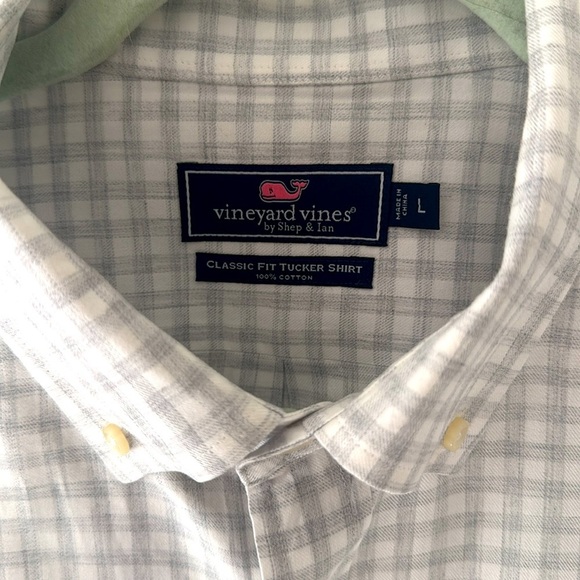 Vineyard Vines Classic Fit Tucker Shirt – White & Light Gray, Size Large - Picture 1 of 5